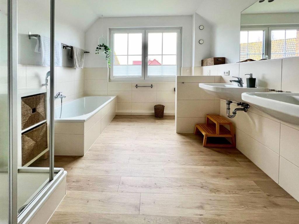 "Sonnenliebe" Ferienhaus Gross Schwansee Ngoại thất bức ảnh